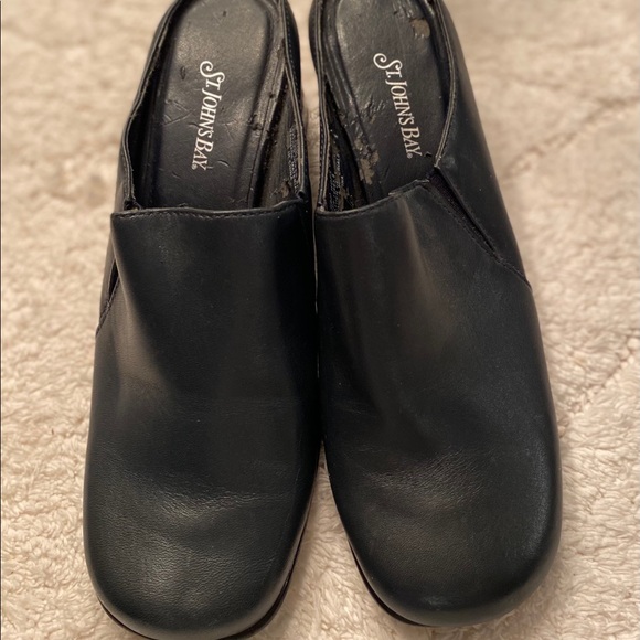 St John’s Bay mules - Picture 3 of 6